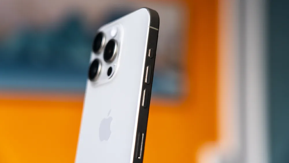 New iPhone to Feature Arm Chip Technology for AI