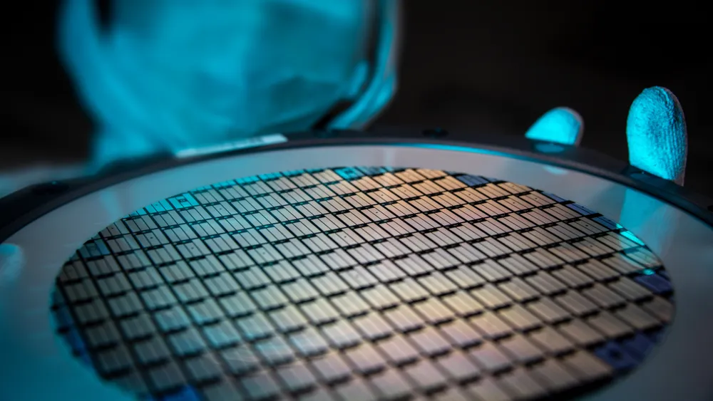 China unveils new technique for mass-producing quality semiconductors