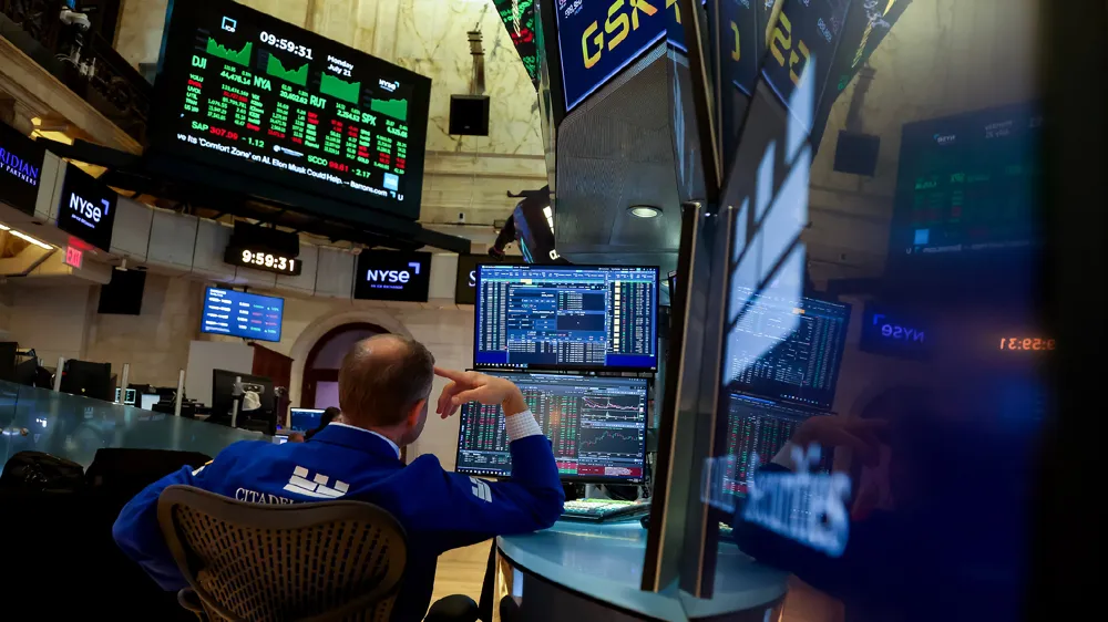 US Stocks Close Mixed Following Fed Decision on Rate Cuts
