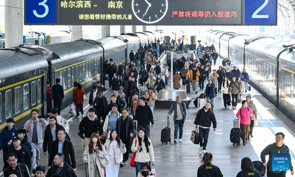 Afluencia de viajeros en el Festival de Primavera de China alcanzará 94 mil millones de viajes