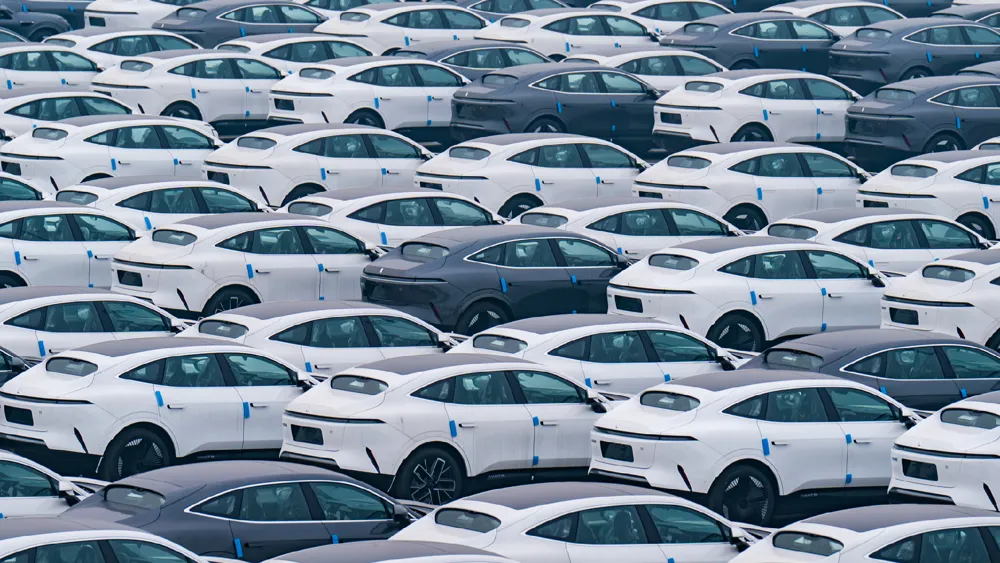 China verzeichnet im ersten Halbjahr Rekord bei NEV-Anmeldungen dank Elektroautos