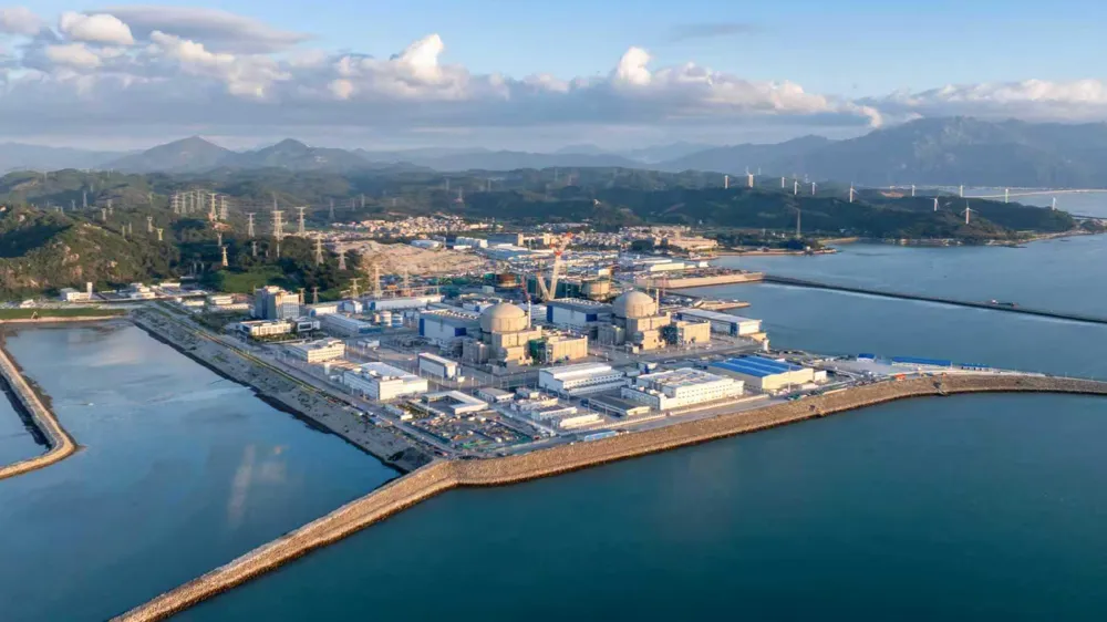 Se completa la primera fase de la mayor base nuclear Hualong One