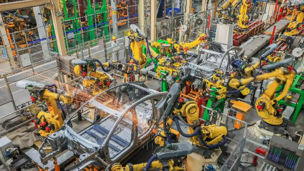 Chinas Industriegewinne wachsen in den ersten 11 Monaten 2025