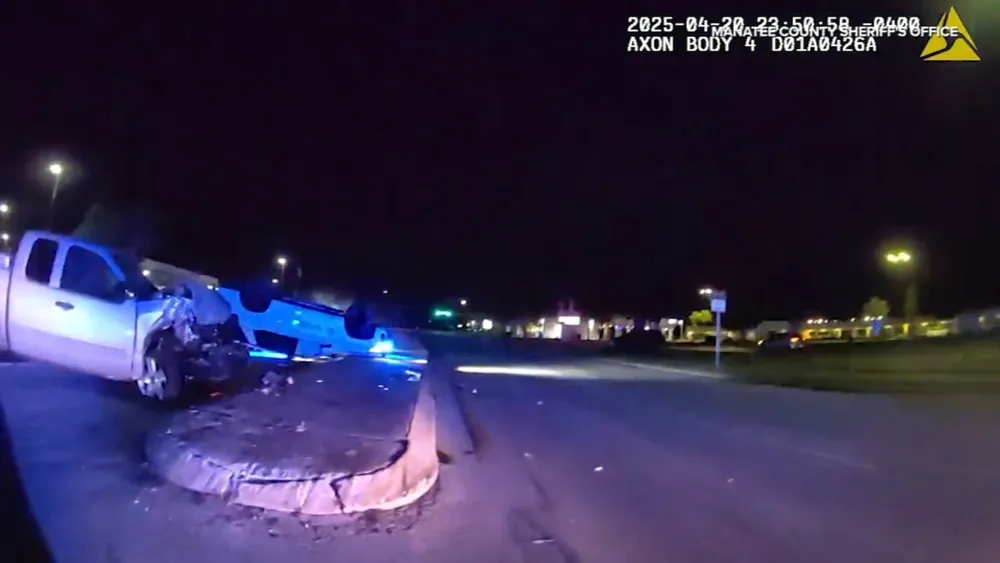 Video shows drunk driver crash into Manatee County Sheriff deputy's patrol car in Florida; William Thomas was charged