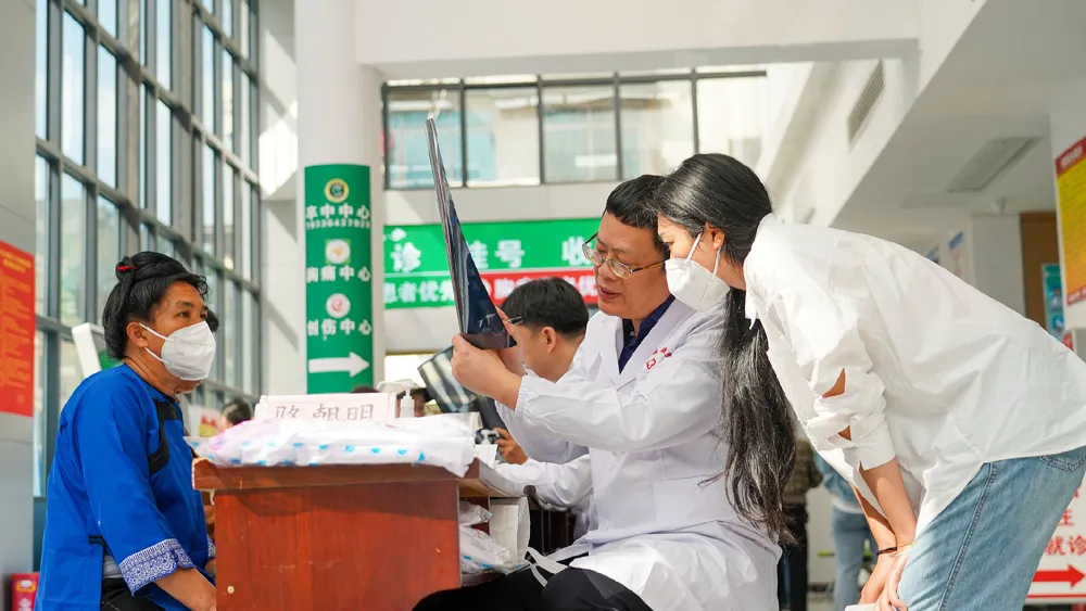 Innovationen gegen TB-Epidemie: Lokale Lösungen für globale Zusammenarbeit