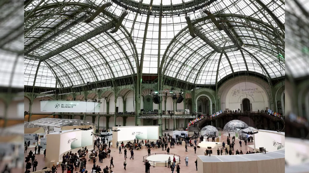 Cumbre en París reúne a líderes y CEOS para discutir IA