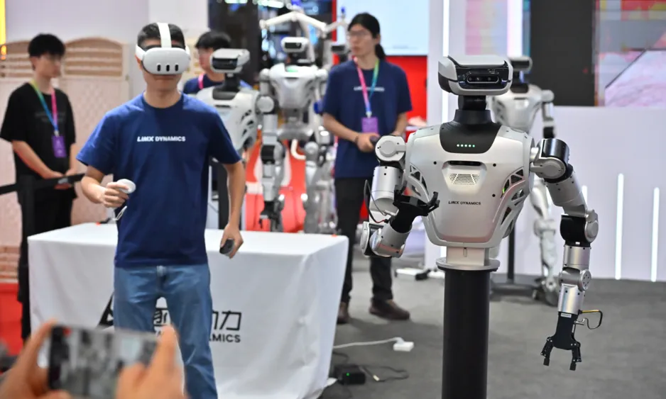 Robotics Industry Insiders Push for Social Use of Robots