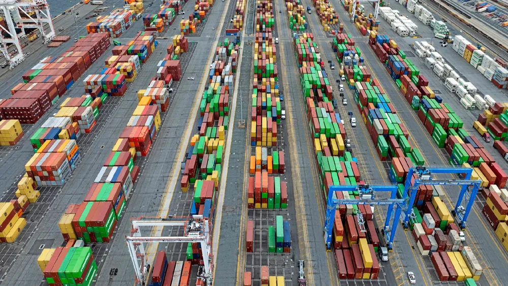 High Tariffs Drive US Further Away from Global Economy
