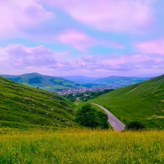 Rumikos spiritueller Führer verbindet dich mit deiner glücklichen Heimatstadt
