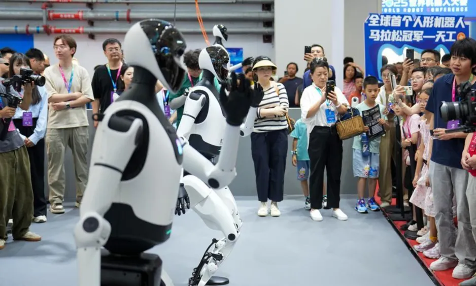 Robots célèbrent le Nouvel An en Chine sur scène et au-delà