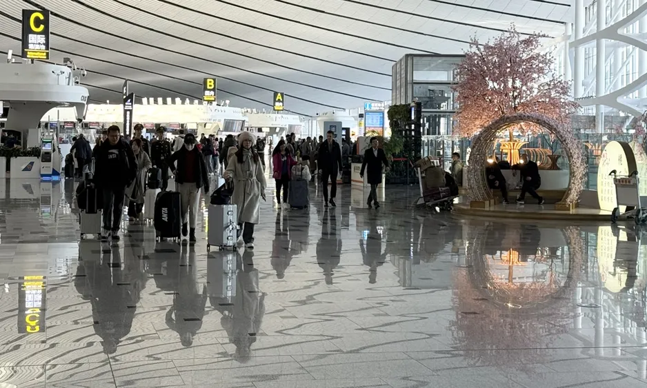 Китайские авиакомпании открывают новые международные маршруты и рейсы