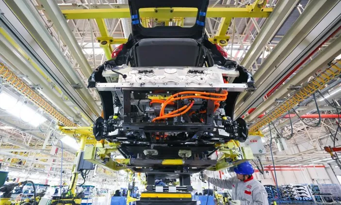 Chinese Automakers Surpass Japan in Global Sales for First Time