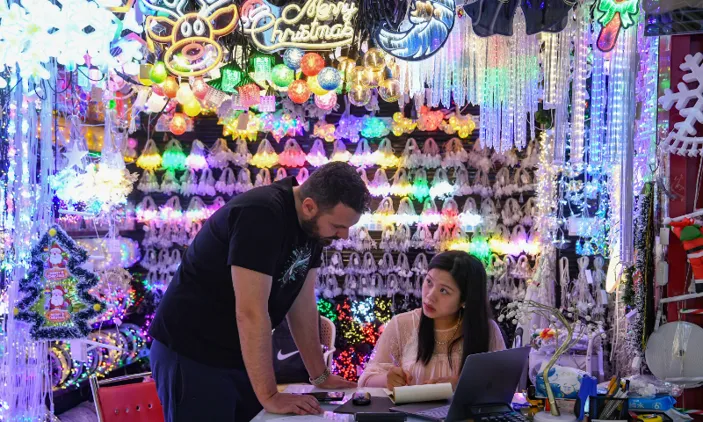 Yiwu Marketplace Highlights China's Strong Exports in H1