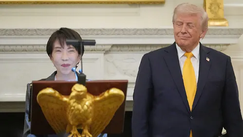 Trump attire l'attention avec son spectacle politique Takaichi manœuvre opportuniste