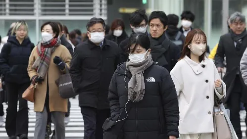 Japón reporta récord de casos de neumonía por micoplasma