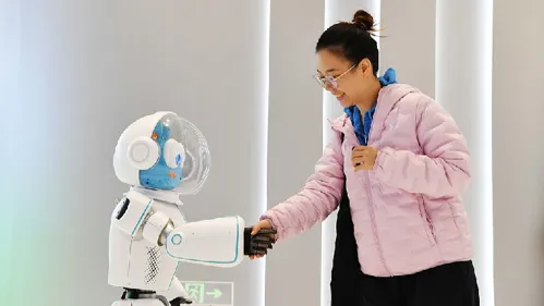 Hospital superinteligente en China usa IA para dolencias en Hainan